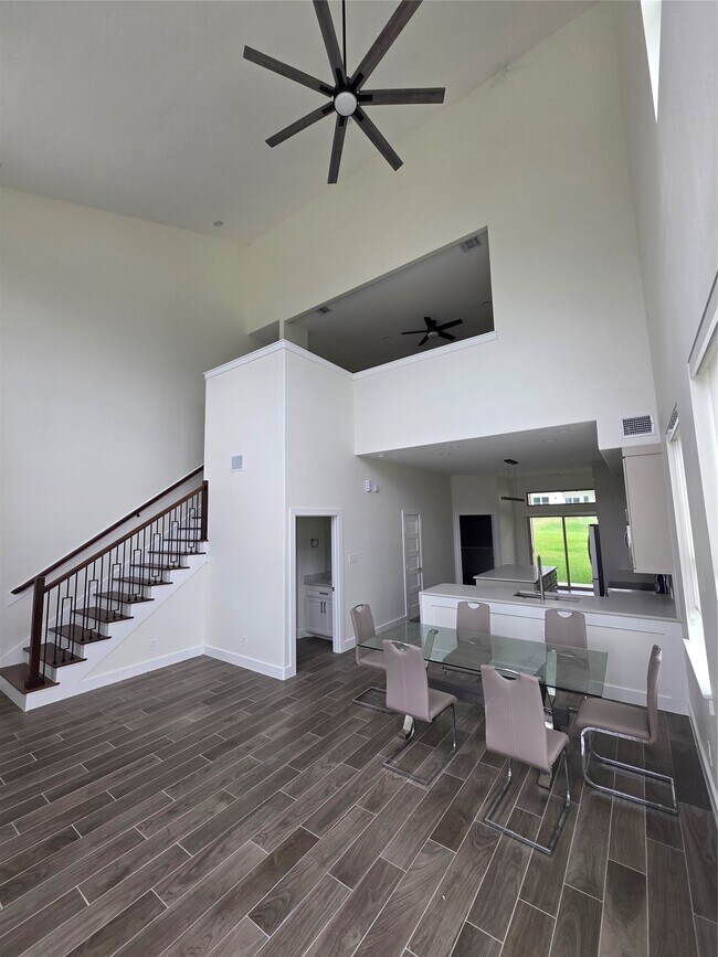Building Photo - 12255 Trail Hollow Dr