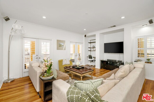 Building Photo - 5734 S Celedon Creek