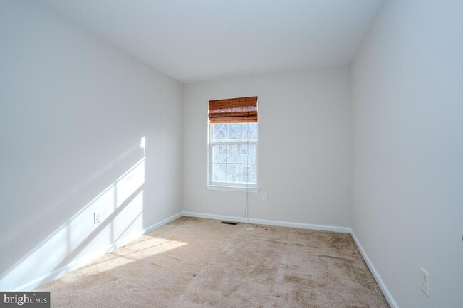 Building Photo - 5 Rafting Way