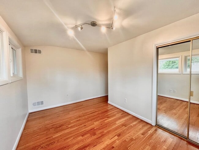 Building Photo - 8308 Whitman Dr