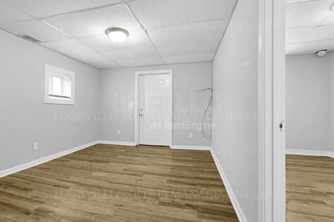 Building Photo - 704-706 Roselane St
