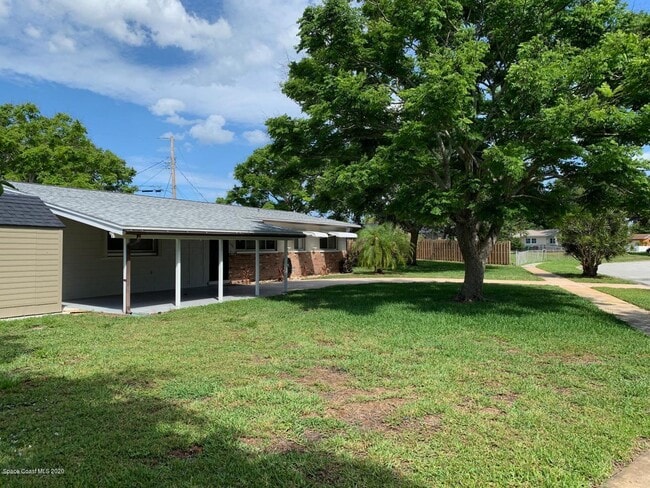 Building Photo - 530 Allen Dr