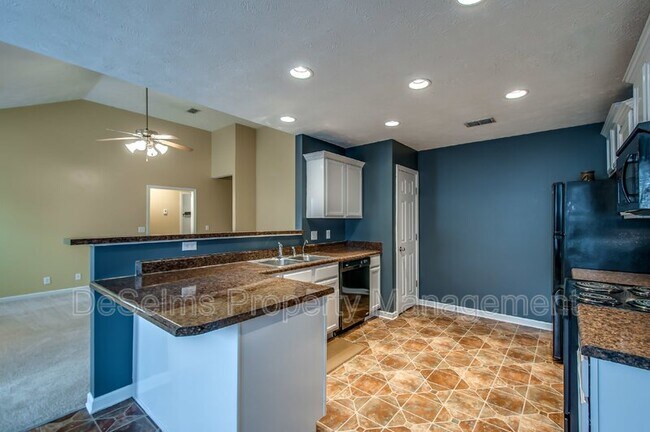 Building Photo - 3733 Shoteka Dr