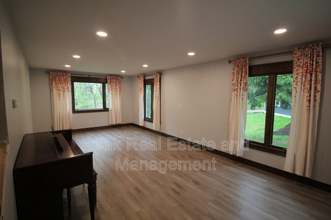 Building Photo - 8111 Bailey Dr SE
