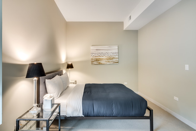 Floorplan - 851 West