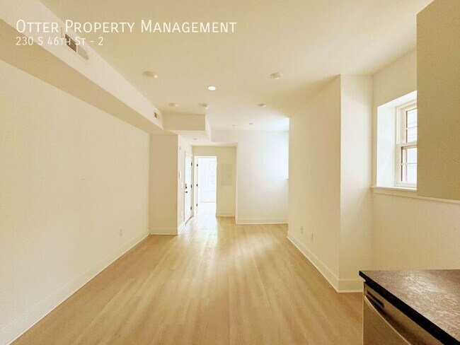 Building Photo - 230 S 46th St