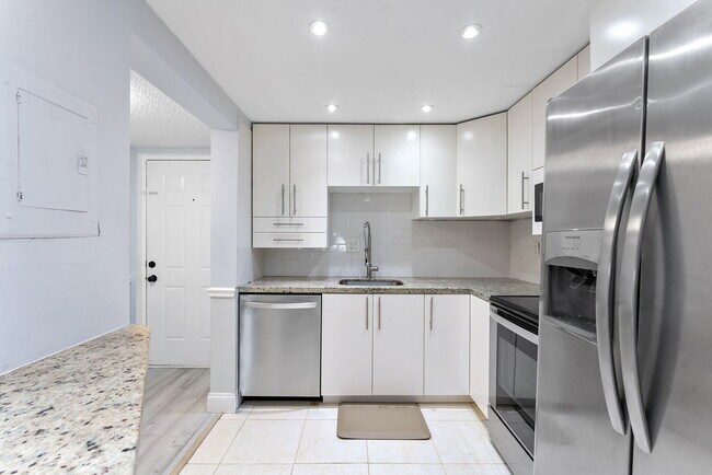 Building Photo - 9370 SW 8th St