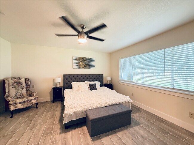 Building Photo - 3936 Wagon Rd