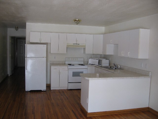 Building Photo - Highland Park Apartments
