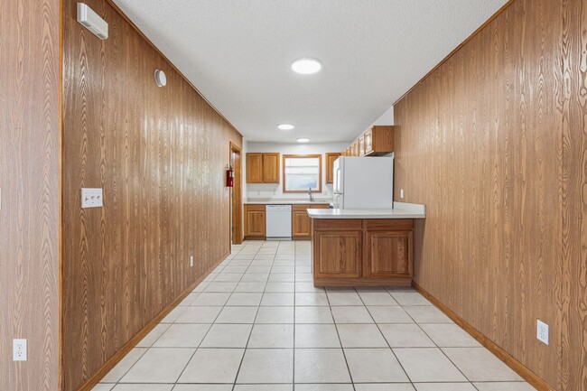 Building Photo - 111 Commercial