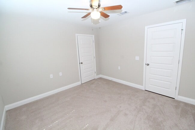Building Photo - Coming Soon! 3-Bed/2-Bath Brick Home in Mi...