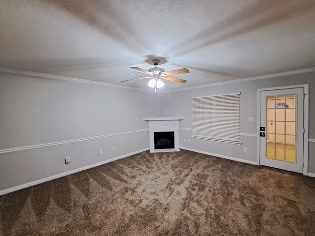 Building Photo - 7607 Pleasantville Way