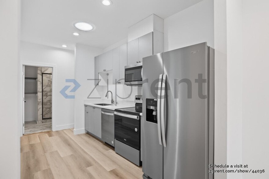 Building Photo - 1026 43rd St