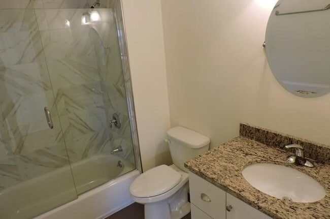 Building Photo - 153 Sumner St