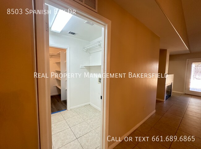 Building Photo - 8503 Spanish Bay Dr