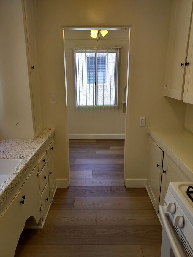 Building Photo - Golden Hill -Charming 1BR/1BA Spanish styl...