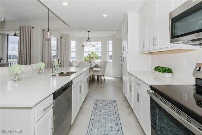 Building Photo - 5527 Double Eagle Cir