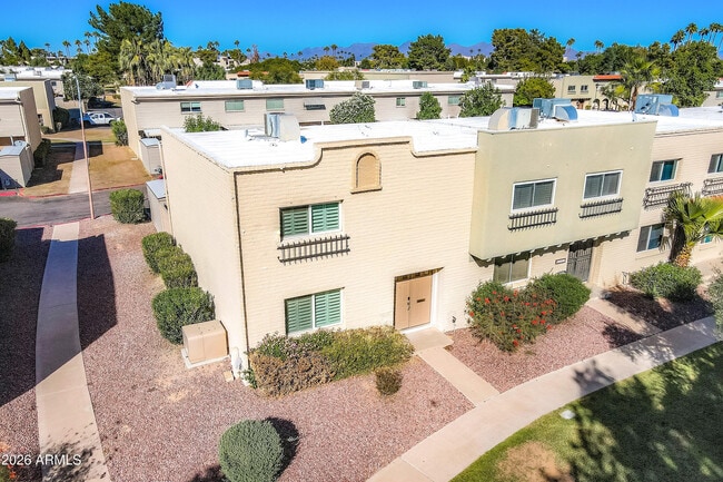 Building Photo - 4243 N Miller Rd