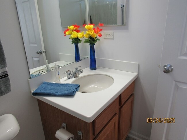 Building Photo - 494 S Jade Ln