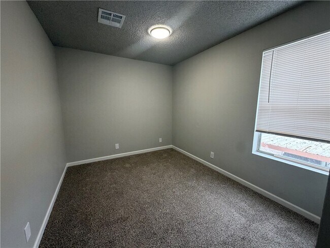 Building Photo - 1575 Monte Vista Dr