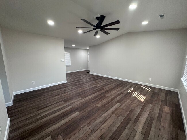 Building Photo - 3710 Cherry Blossom Ln