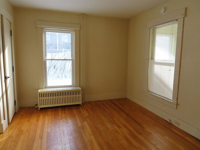 Building Photo - 207 Gilford Ave
