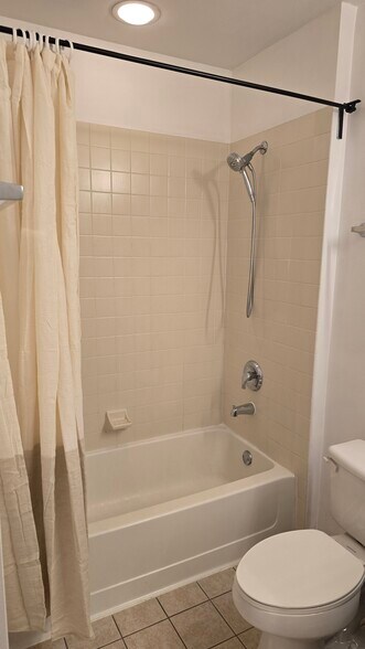 Bathroom - 125 N Euclid Ave