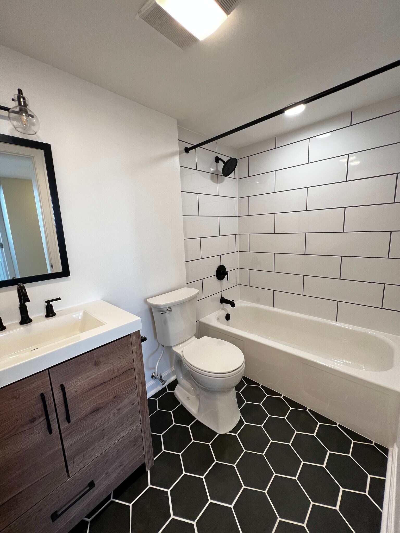 Bathroom - 220 Linden St