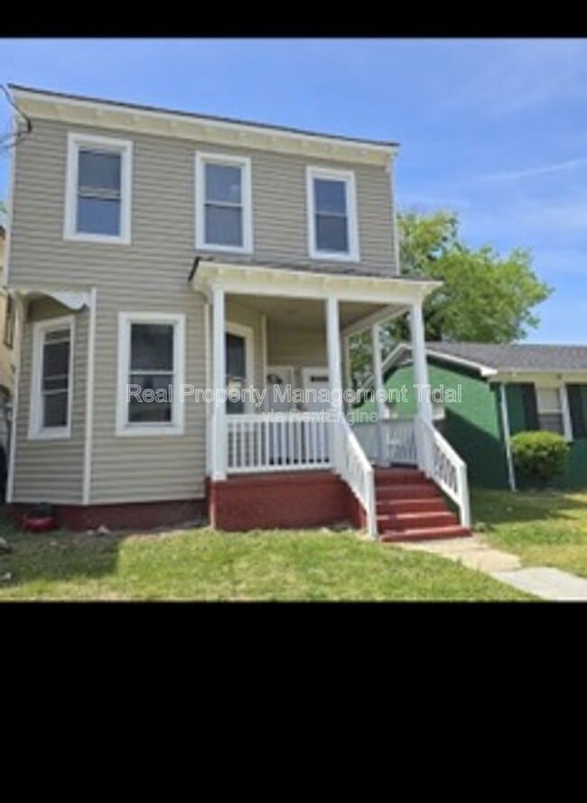 Building Photo - 22 Riverview Ave