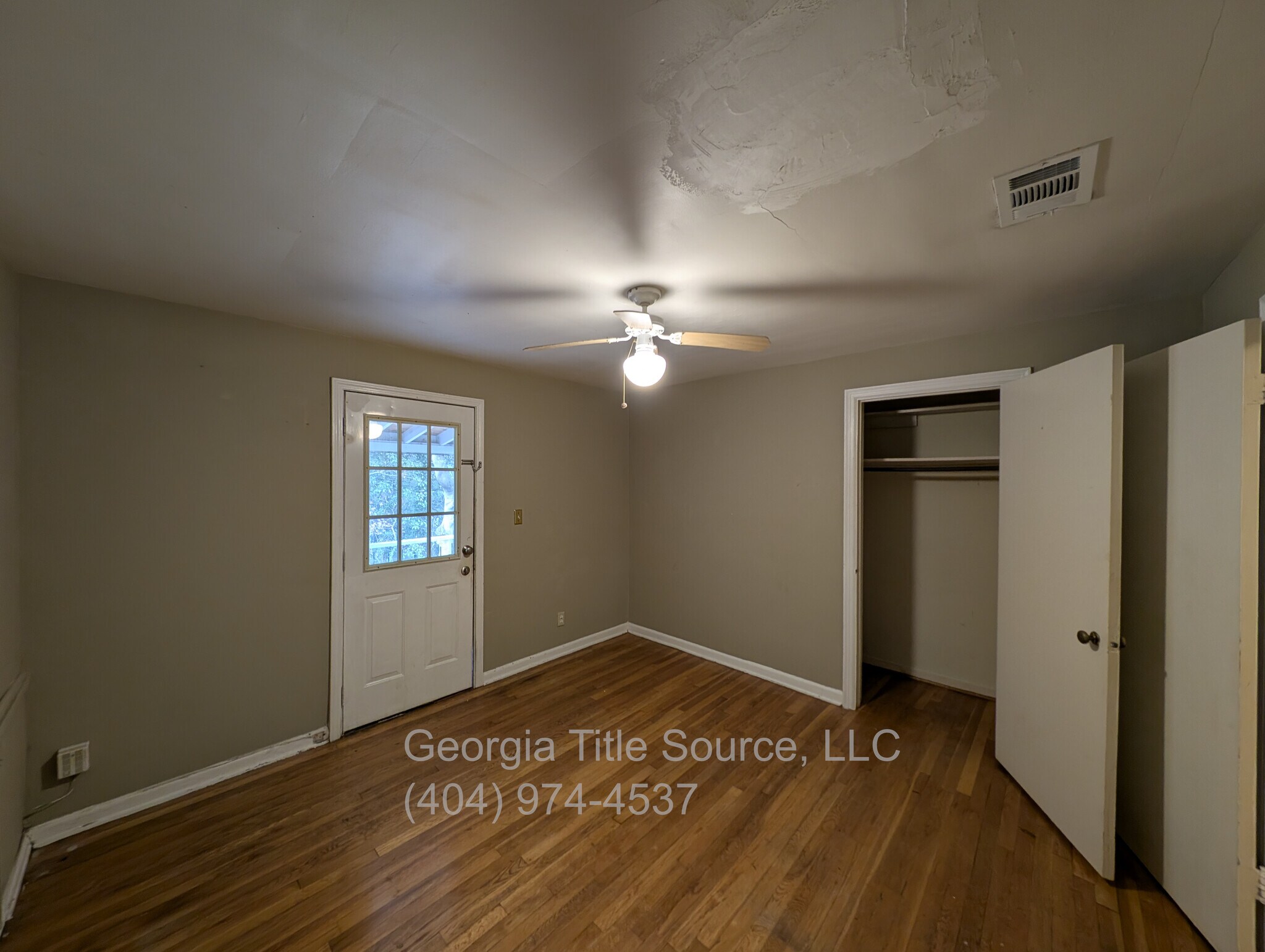 Building Photo - 227 Garden Ln