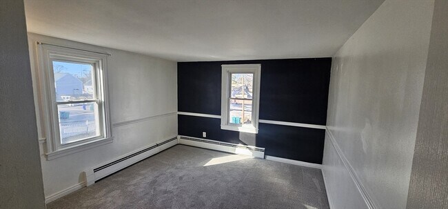 Building Photo - 123 Scott St