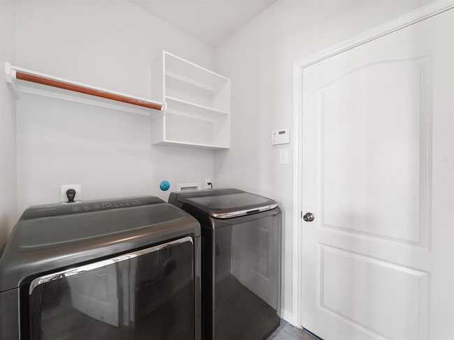 Building Photo - 25718 Westbourne Dr