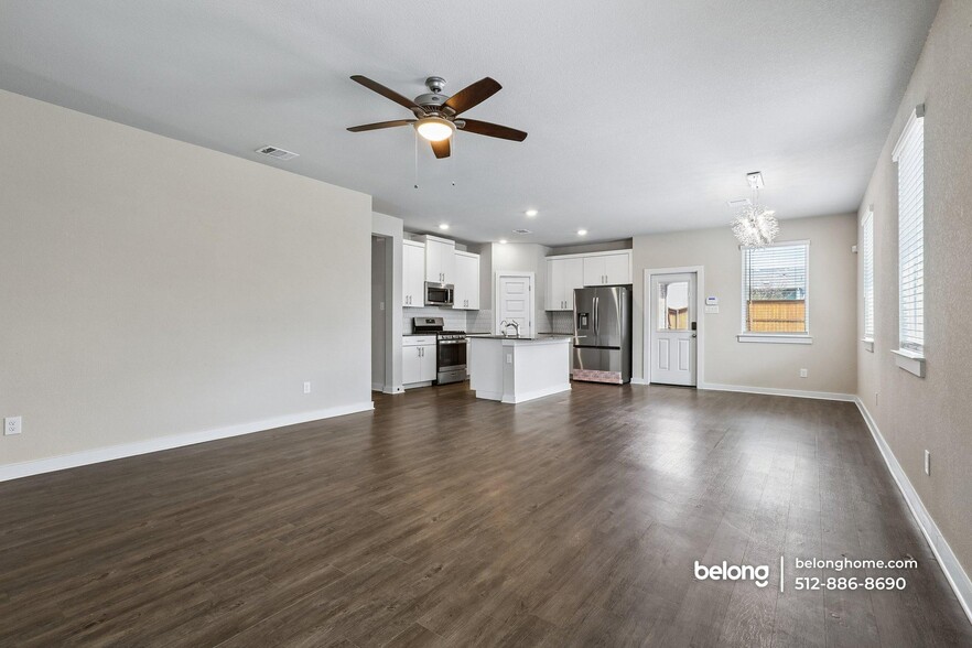 Building Photo - 2941 Sage Ranch Dr