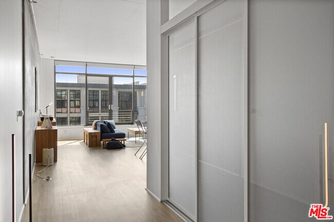 Building Photo - 1111 S Grand Ave