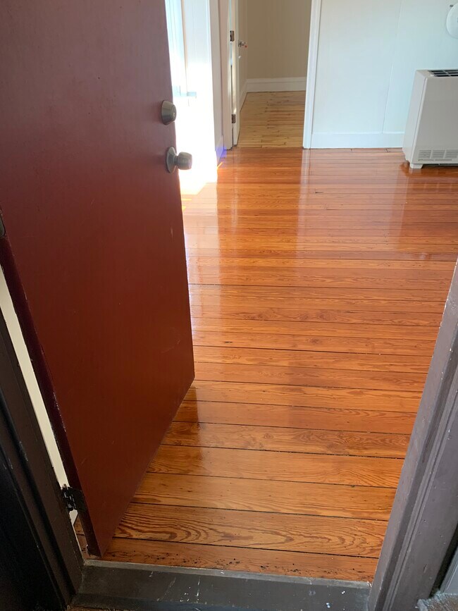 Building Photo - 204 Jepson St