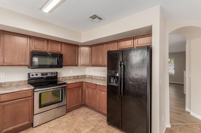 Building Photo - 42556 W Anne Ln