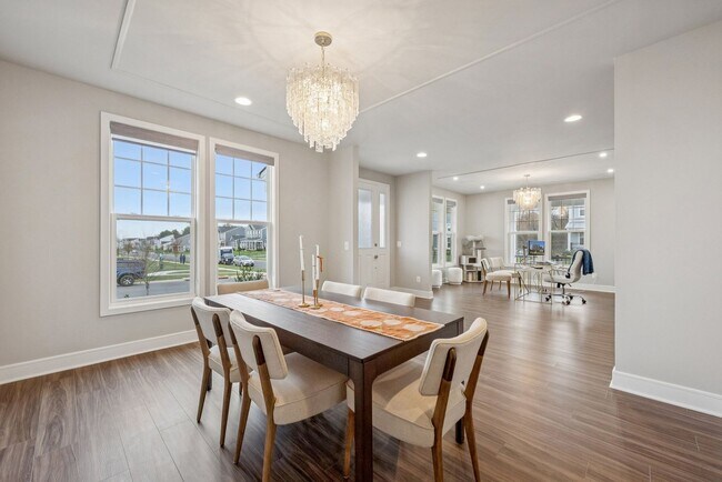 Building Photo - 101 Milvian Wy SE