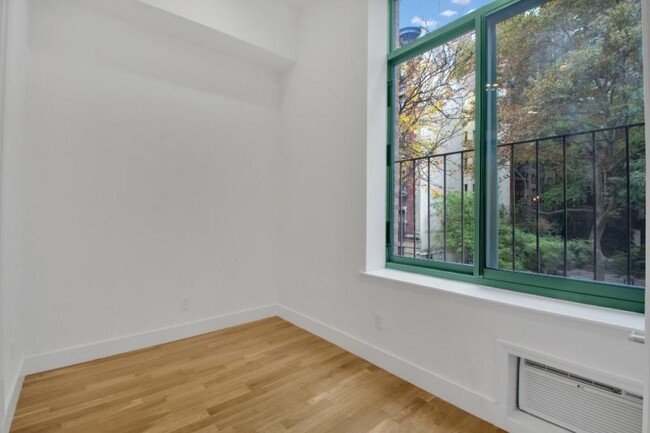 Building Photo - 2 bedroom in New York NY 10010