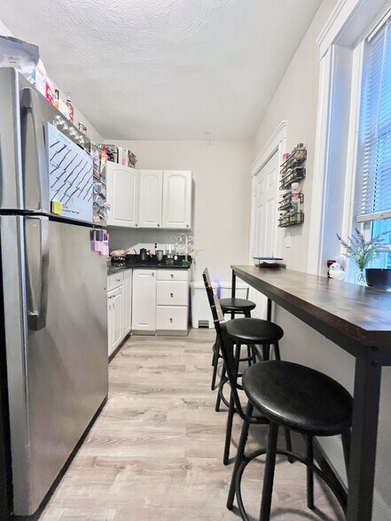 Building Photo - 1109 Boylston St