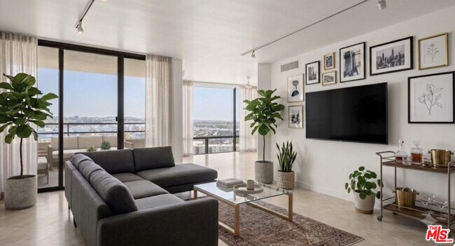 Building Photo - 4314 Marina City Dr