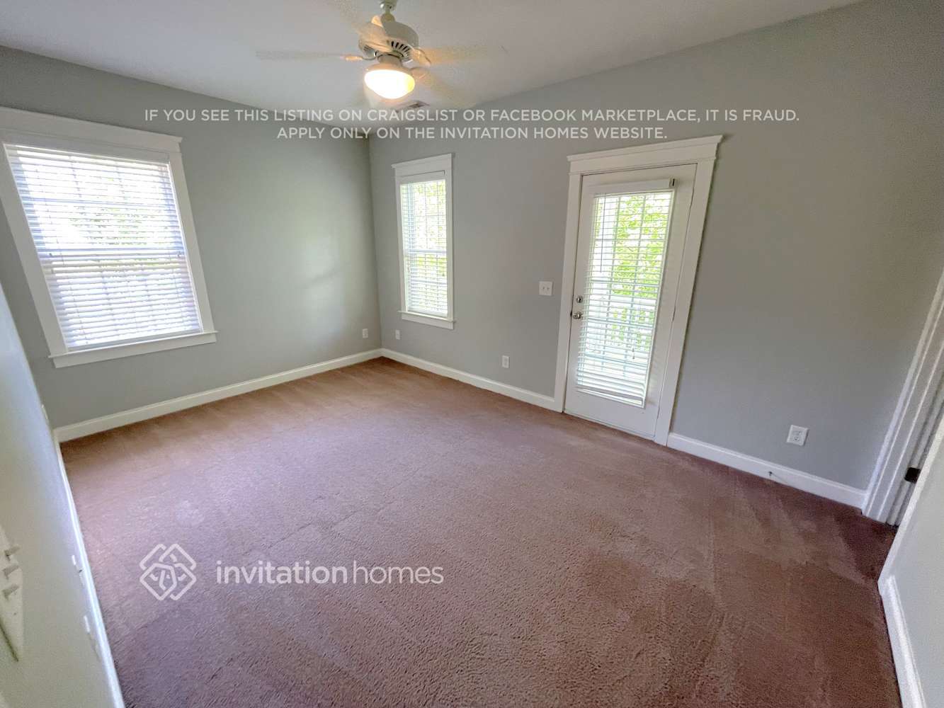 Building Photo - 15527 Barnsbury Dr