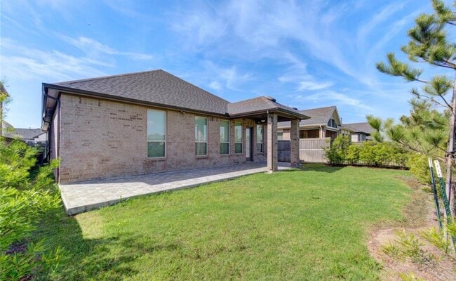 Building Photo - 10239 Bayou Oaks Dr