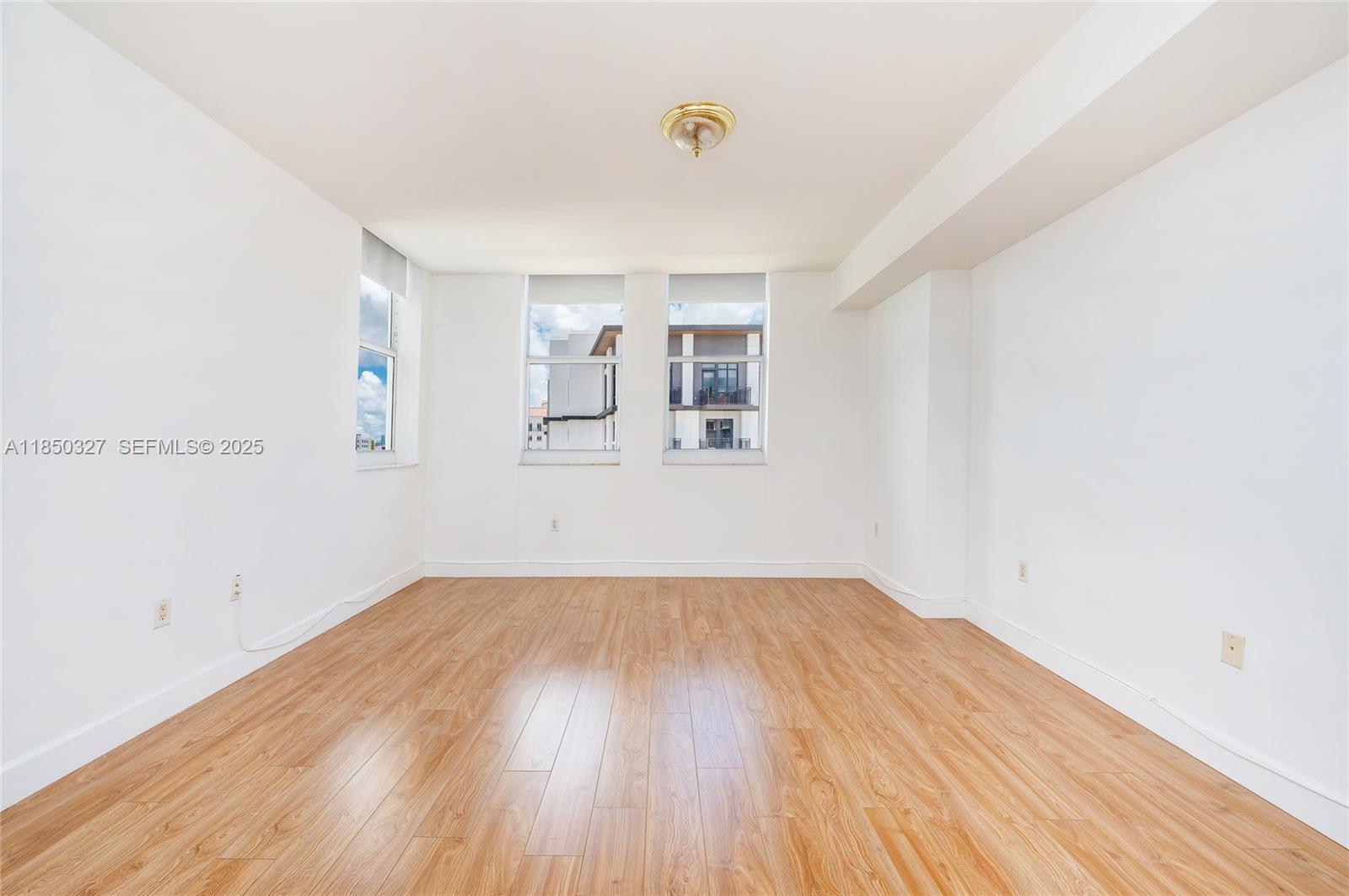 Building Photo - 4100 Salzedo St