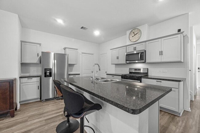 Building Photo - 23815 Desert Brush Ct