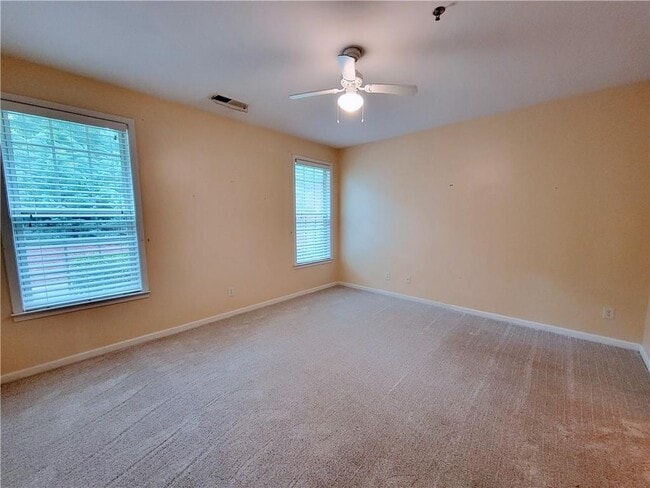 Building Photo - 216 Riverstone Pl