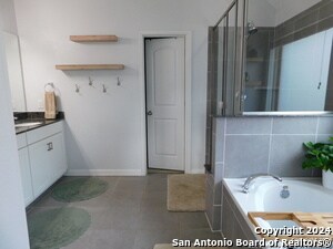 Building Photo - 104 Vail Dr