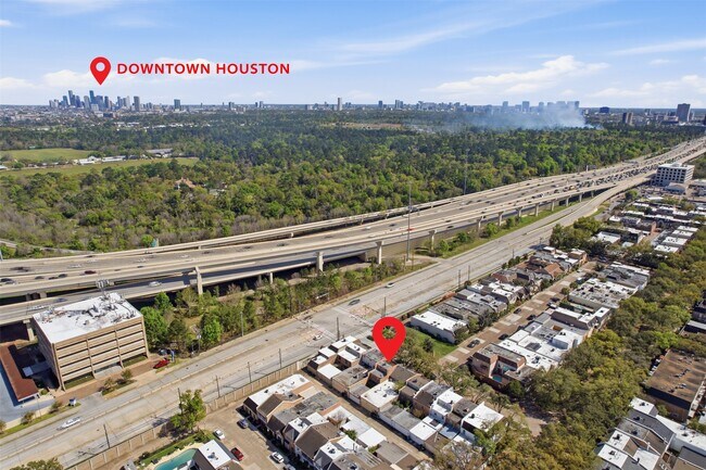 Building Photo - 8614 Oakford Dr