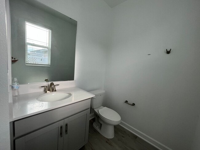 Building Photo - Townhome in Bridgewalk