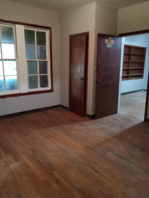 Building Photo - 702 Lawyers Ln