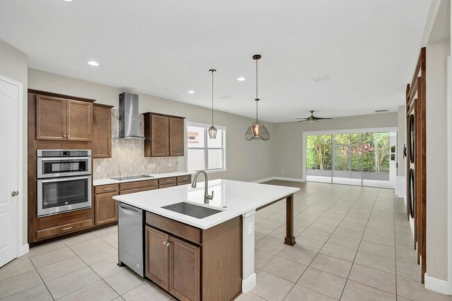 Building Photo - 10227 Henbury St